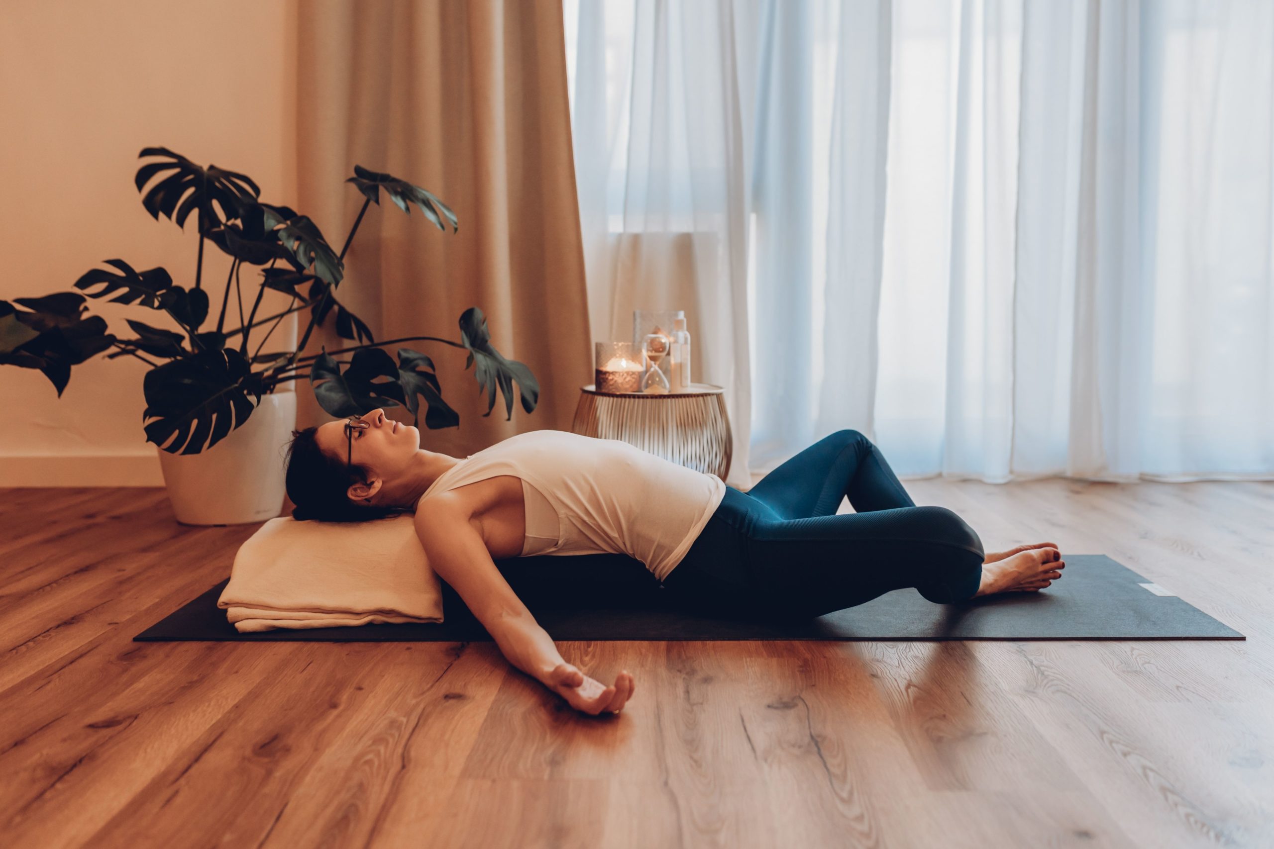 Gollden Yogaloft, Yin Yoga,